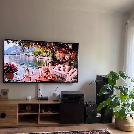 فيلة Modern In Countryside