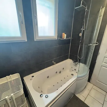 Modern In Countryside Villa Lougratte