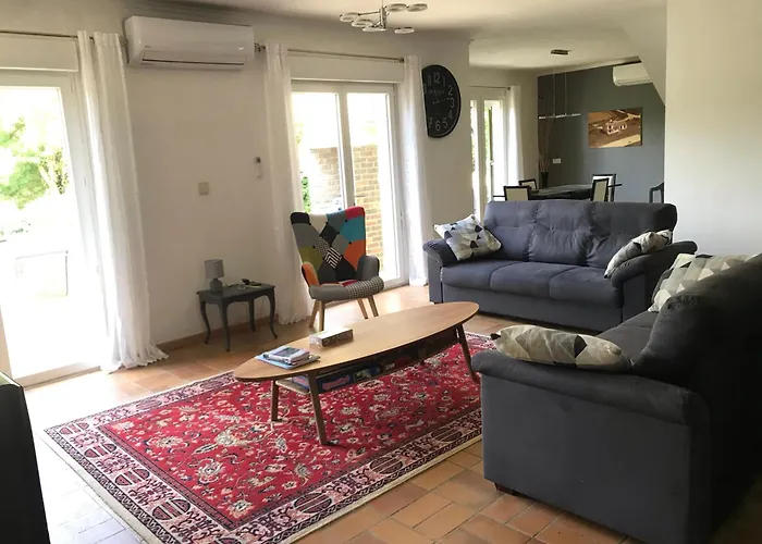 ヴィラ Modern In Countryside