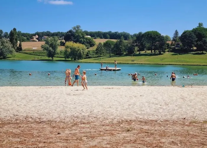 Villa Modern In Countryside Lougratte